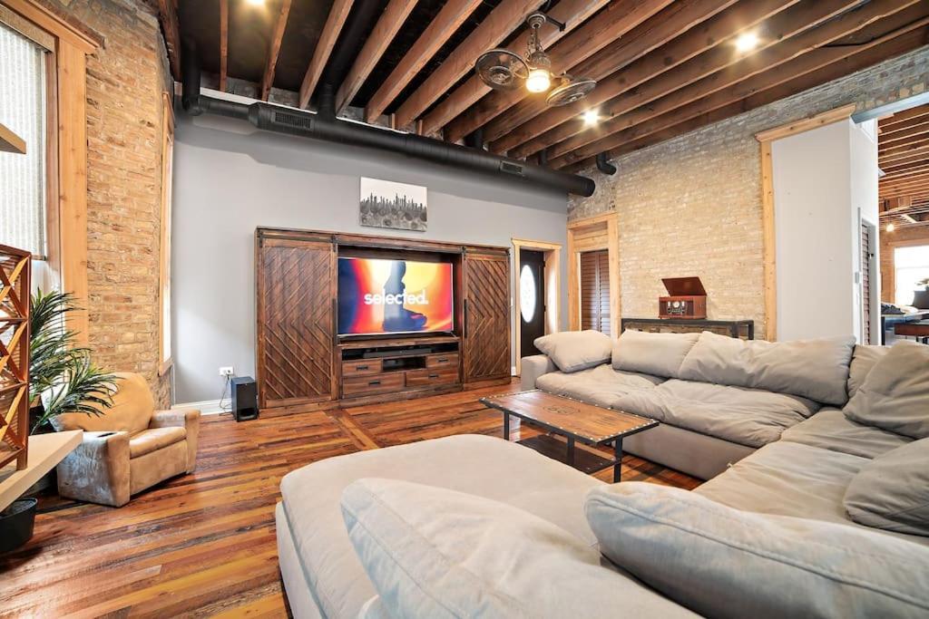 Chicago Mid-Century Gem Steps From United Center 빌라 외부 사진