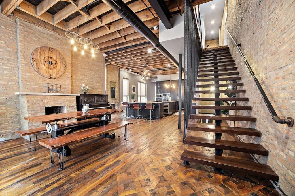 Chicago Mid-Century Gem Steps From United Center 빌라 외부 사진