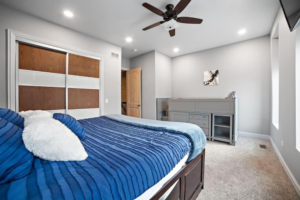 Chicago Mid-Century Gem Steps From United Center 빌라 외부 사진