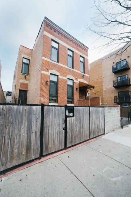 Chicago Mid-Century Gem Steps From United Center 빌라 외부 사진