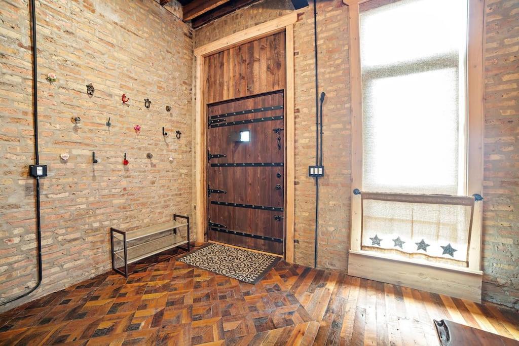 Chicago Mid-Century Gem Steps From United Center 빌라 외부 사진