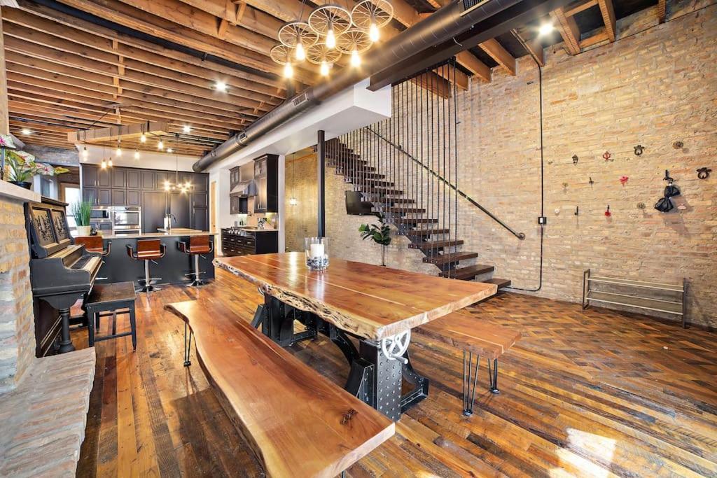 Chicago Mid-Century Gem Steps From United Center 빌라 외부 사진